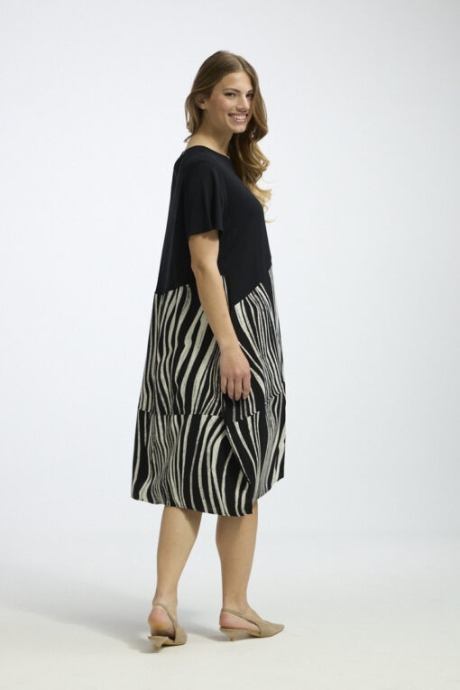 Zebra mekko - mustavalkoinen - Image 3