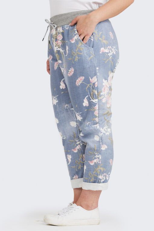 Elsa kukkahousut - vaaleansininen - M/L - Image 2