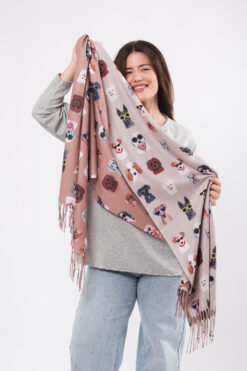 Koirat shaalissa - beige