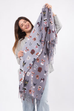 Koirat shaalissa - harmaa