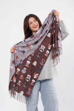 Koirat shaalissa - ruskea