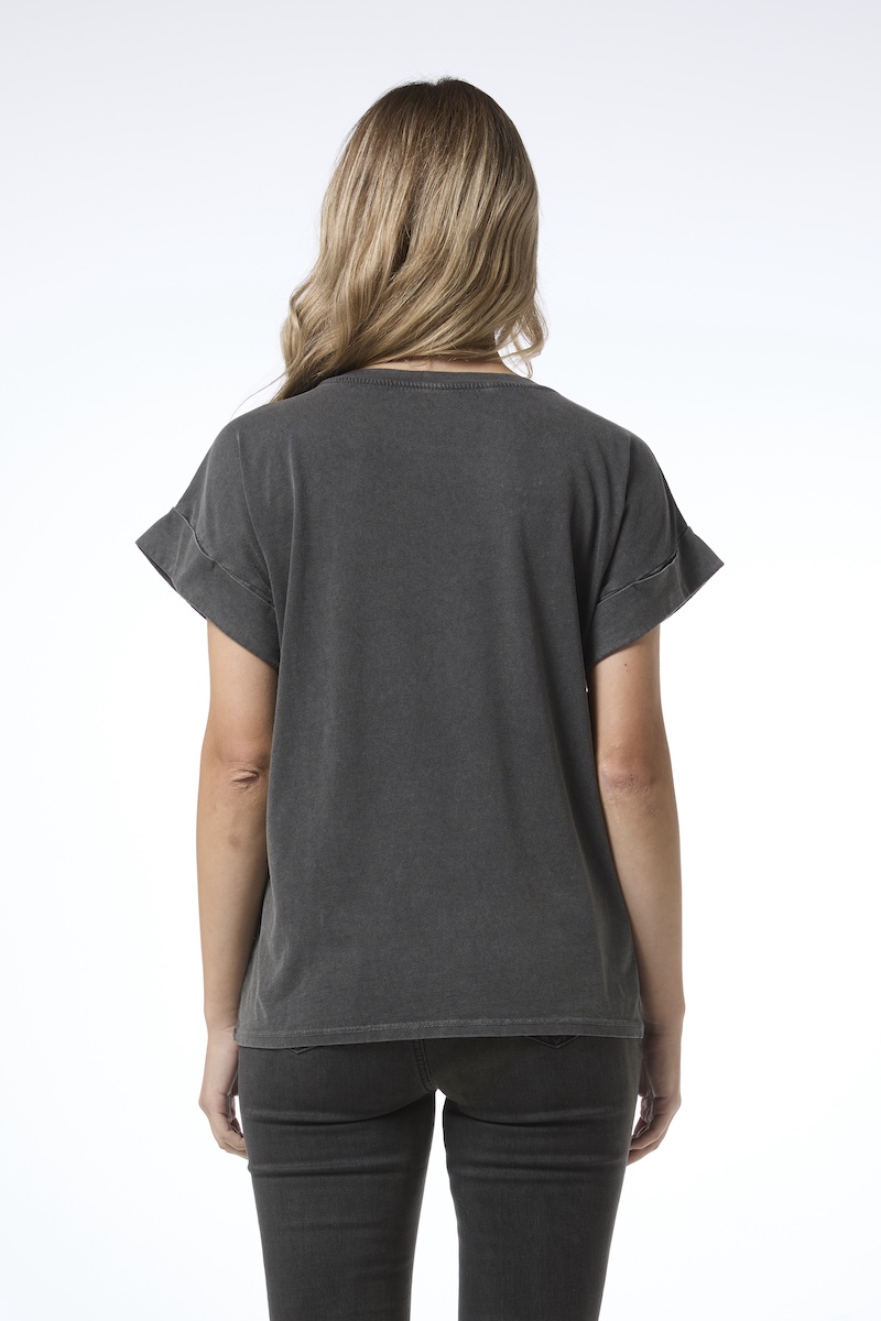 T-paita kuviolla - helmikoira - Image 3