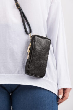 Pieni kännykkälaukku - musta