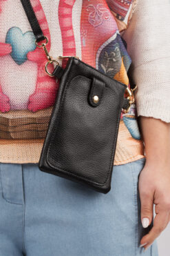 Iso kännykkälaukku - musta