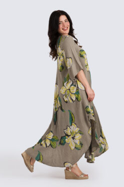 Satu XL mekko - nutria