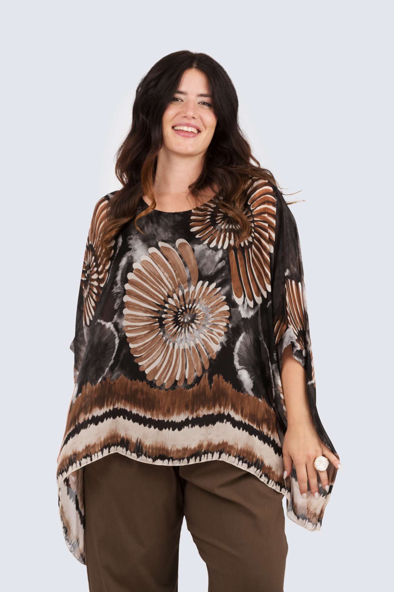 Silk poncho - Petra-musta - Image 2